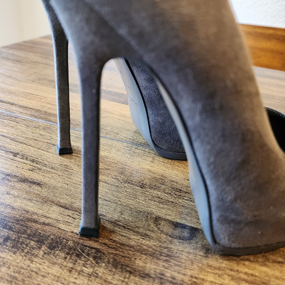 Yves Saint Laurent Tribtoo Heels Pumps Stilettos 36.5 6.5 Suede Grey - Picture 6 of 7